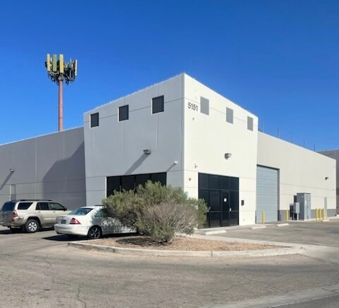 Plus de détails pour 5151 W Oquendo Rd, Las Vegas, NV - Industriel à louer