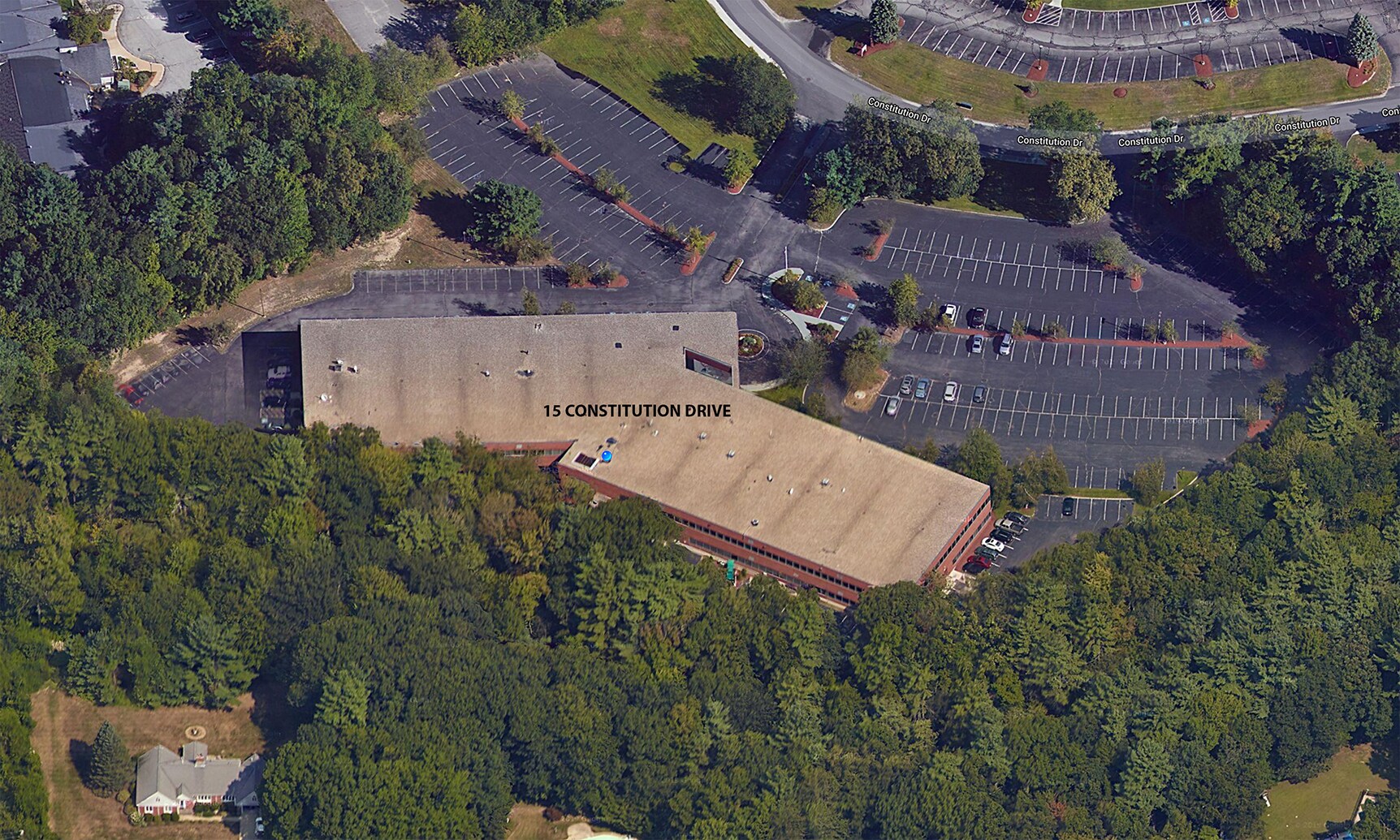 15 Constitution Dr, Bedford, NH à louer Photo du bâtiment- Image 1 de 3
