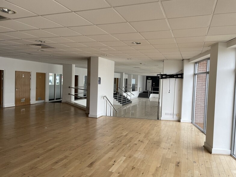 Victoria Sq, Stoke On Trent for lease - Interior Photo - Image 2 of 7