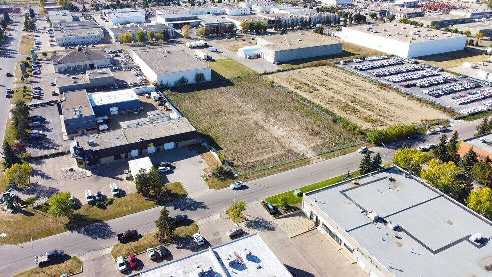 10324 174 St, Edmonton, AB for sale - Building Photo - Image 3 of 4