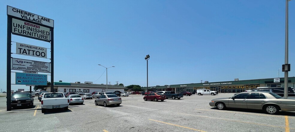 7900-7948 Camp Bowie West Blvd, Fort Worth, TX à louer - Photo du bâtiment - Image 3 de 3