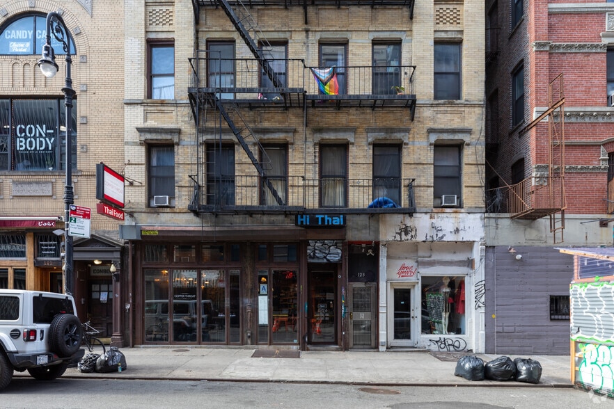 123-125 Ludlow St, New York, NY à louer - Photo du bâtiment - Image 3 de 4
