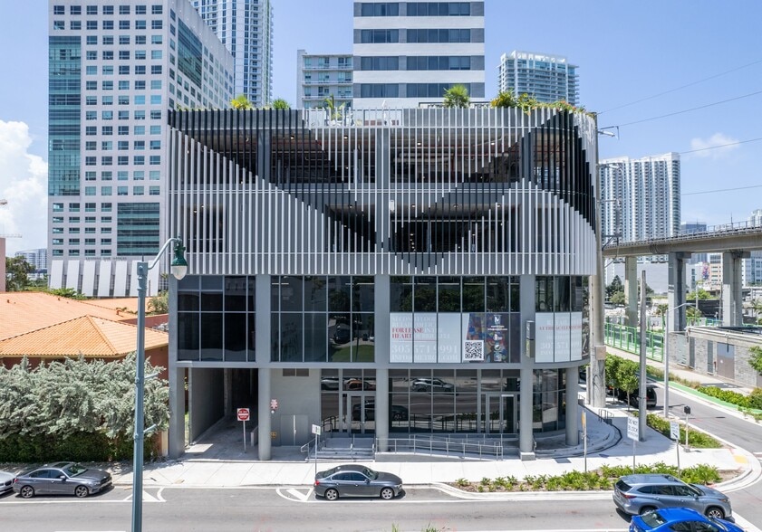 115 SW 8th St, Miami, FL for sale - Building Photo - Image 2 of 34