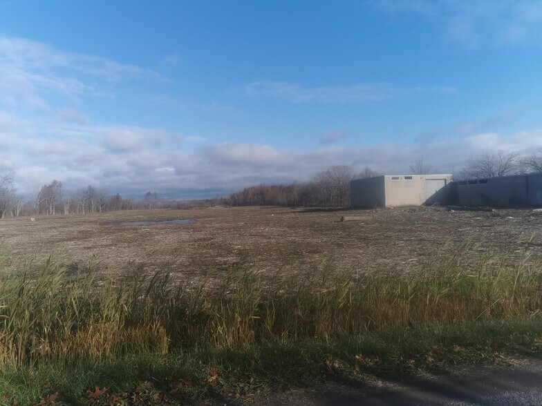 6533 Reixinger Rd, Niagara Falls, ON à vendre - Photo du bâtiment - Image 2 de 4