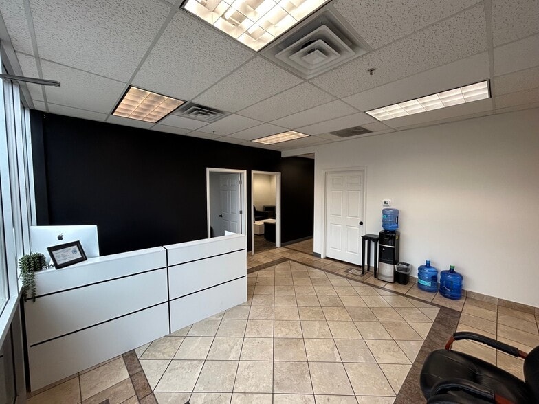 1451-1461 W 40 S, Lindon, UT for lease - Building Photo - Image 2 of 8