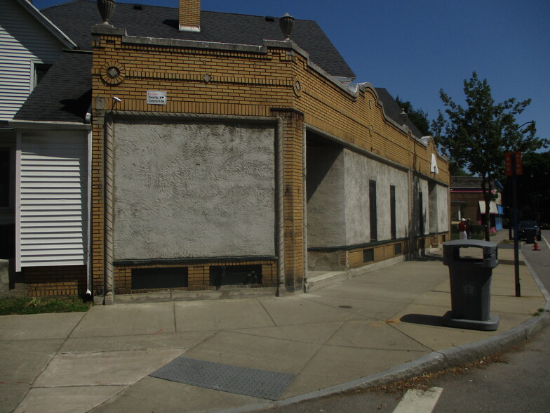 1005 Portland Ave, Rochester, NY à vendre - Photo du bâtiment - Image 1 de 1