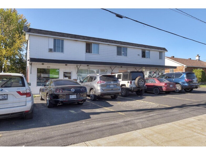 320-328 Rue De Rouville, Beloeil, QC à vendre - Photo du bâtiment - Image 2 de 14