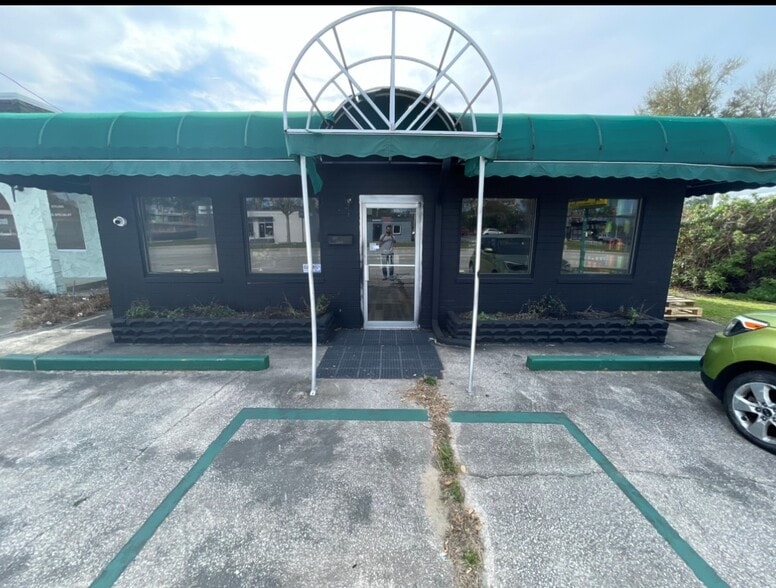 1680 Ridgewood Ave, Daytona Beach, FL à vendre - Photo du bâtiment - Image 3 de 4