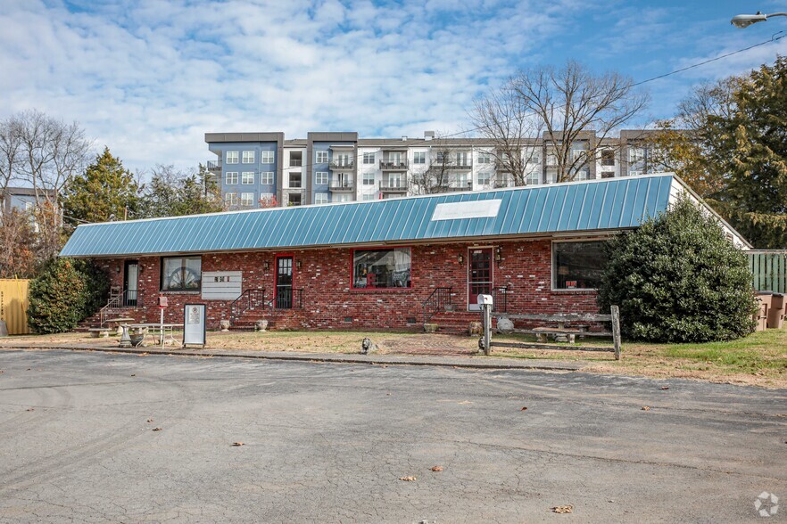 7105-7101 Charlotte Pike, Nashville, TN for sale - Building Photo - Image 1 of 1