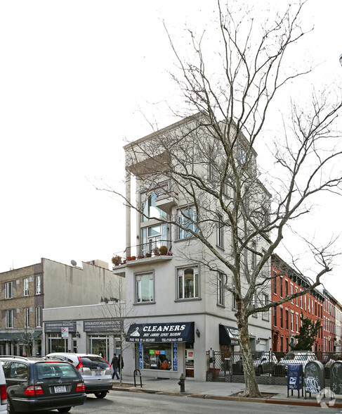 474-478 Court St, Brooklyn, NY for lease - Primary Photo - Image 1 of 10