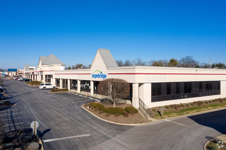 215 S Hurstbourne Pky, Louisville, KY for lease - Building Photo - Image 2 of 7