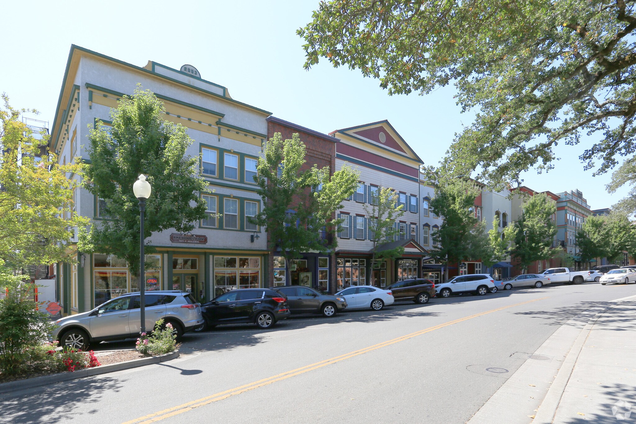 220 Windsor River Rd, Windsor, CA for sale Building Photo- Image 1 of 423