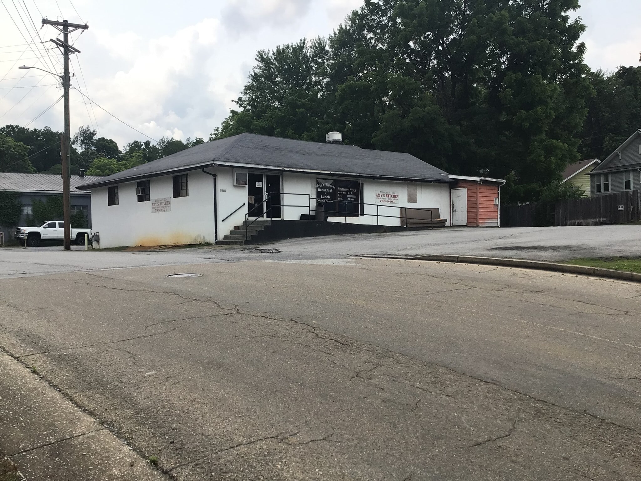 102 E Hardin St, Greeneville, TN for sale Primary Photo- Image 1 of 20