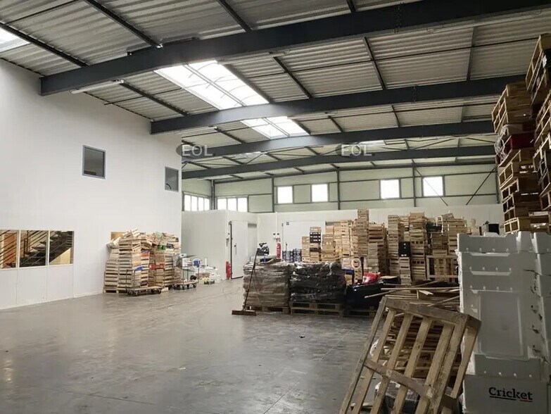 Industrial in Saint-Priest for lease - Interior Photo - Image 3 of 13
