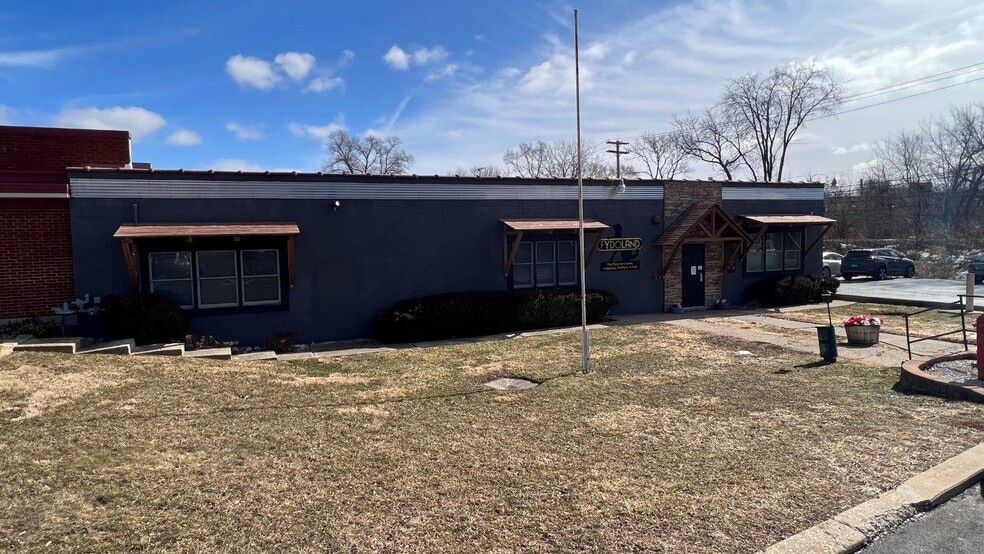 1315 E Main St, St Charles, IL for sale - Building Photo - Image 3 of 18