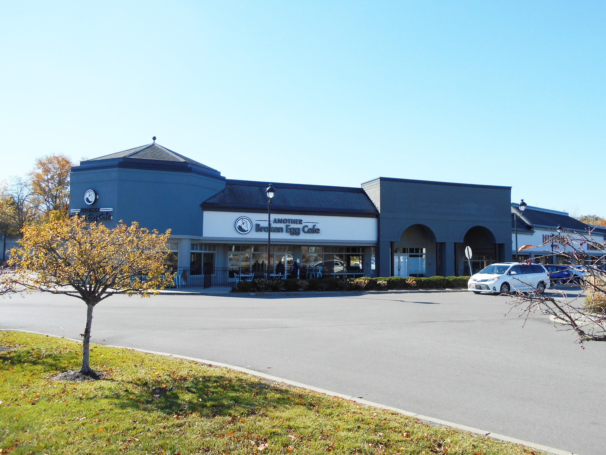 4901-5151 E 82nd St, Indianapolis, IN à louer Photo du bâtiment- Image 1 de 10