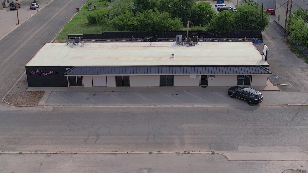 72 Hassell St, San Angelo, TX for sale - Commercial Listing Video - Image 2 of 41