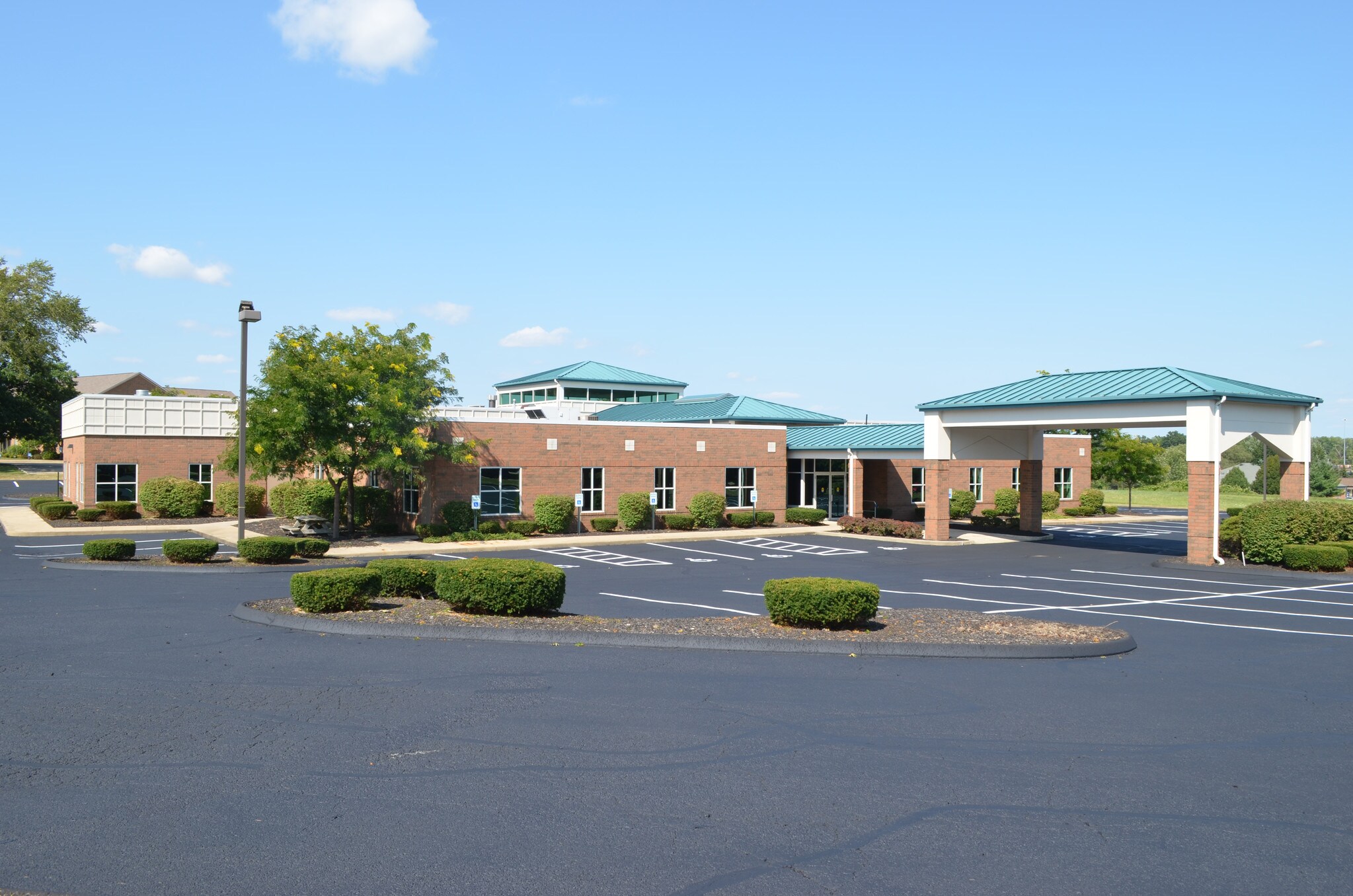 1587 Boettler Rd, Green, OH for lease Building Photo- Image 1 of 16