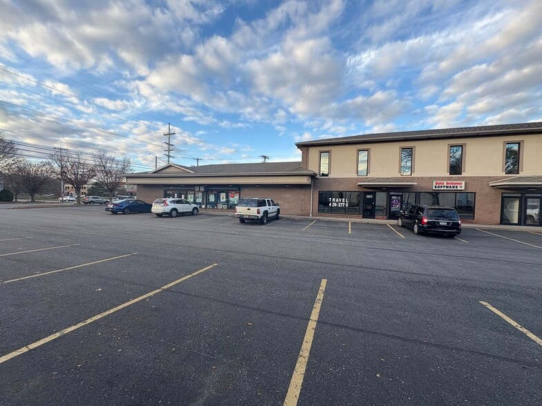 1726 Long Pond Rd, Rochester, NY for lease - Building Photo - Image 2 of 8