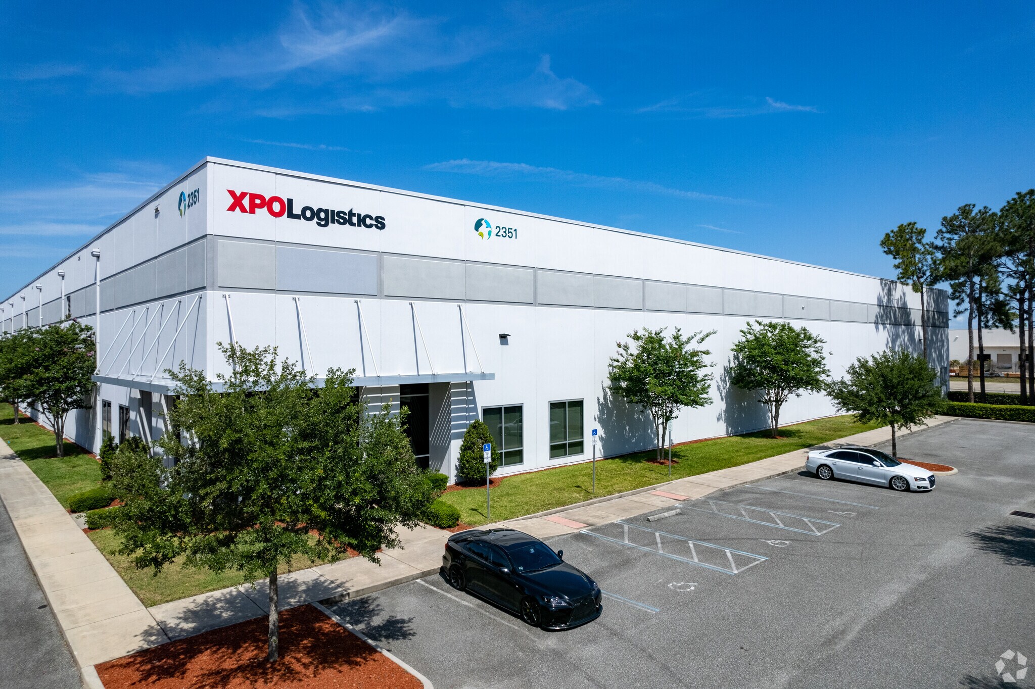 2351 Investors Row, Orlando, FL for lease Primary Photo- Image 1 of 8