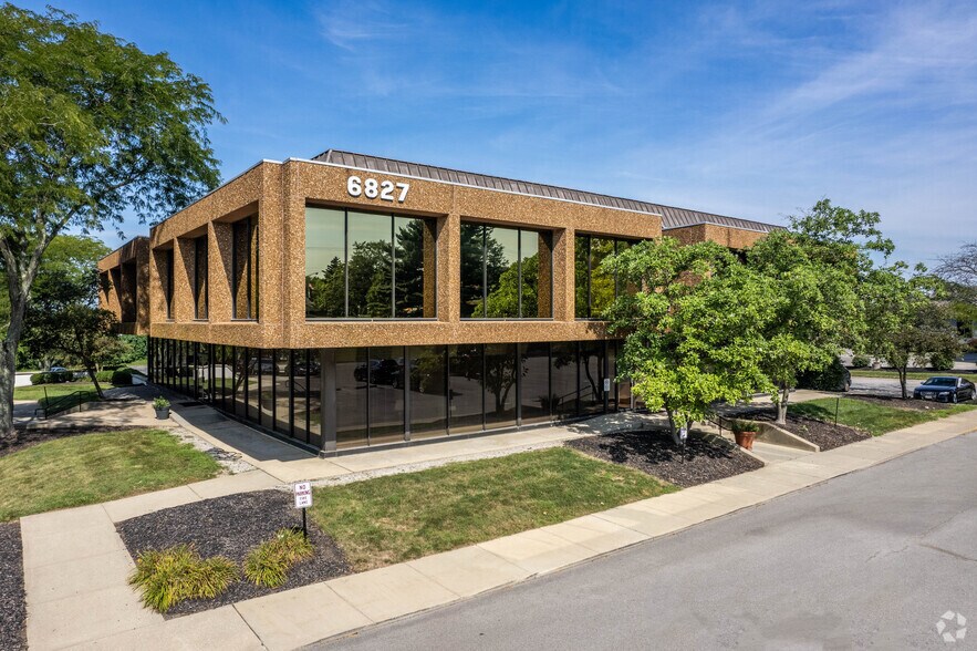 6827 N High St, Worthington, OH à louer - Photo du bâtiment - Image 2 de 3