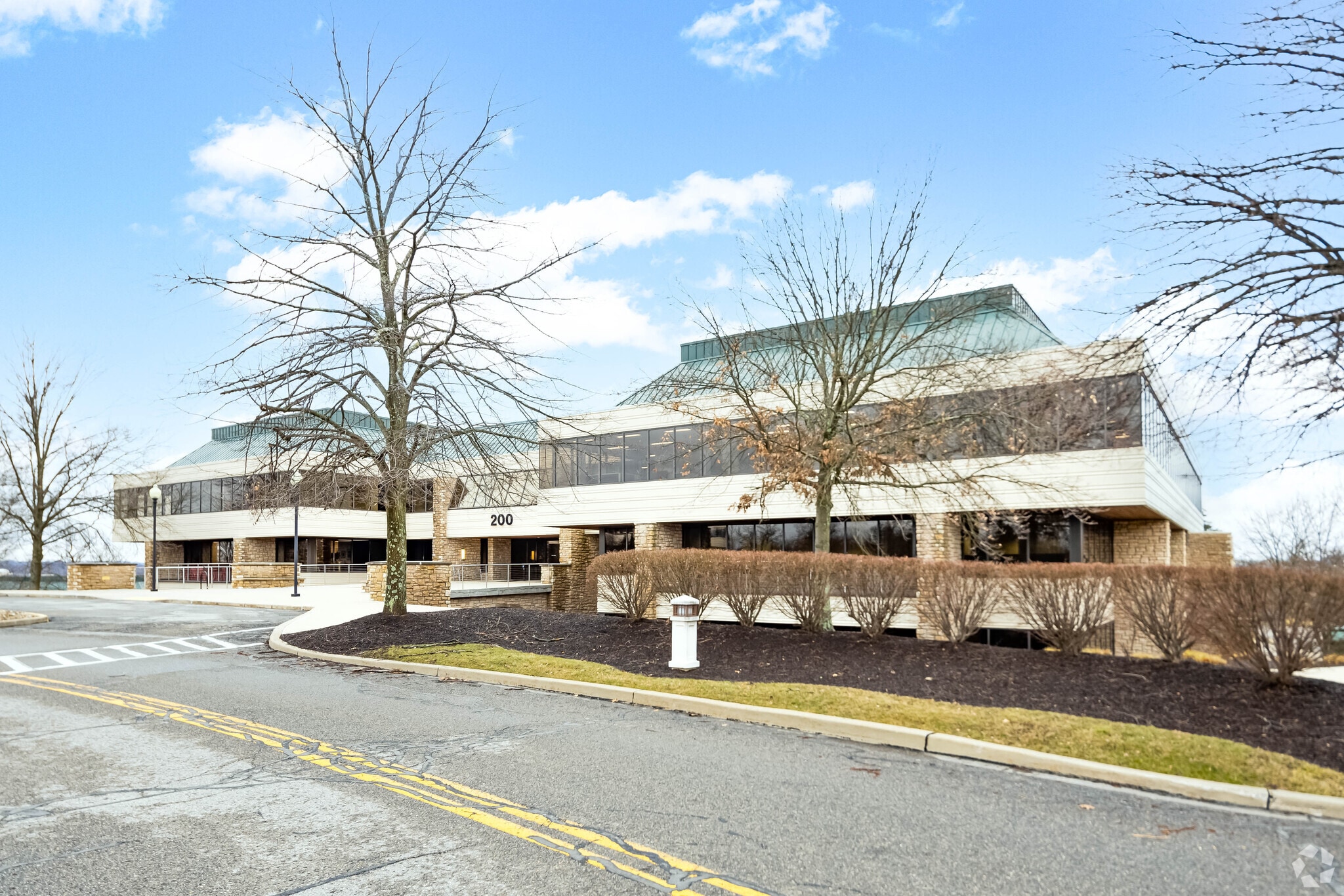 200 Corporate Center Dr, Coraopolis, PA for lease Primary Photo- Image 1 of 11