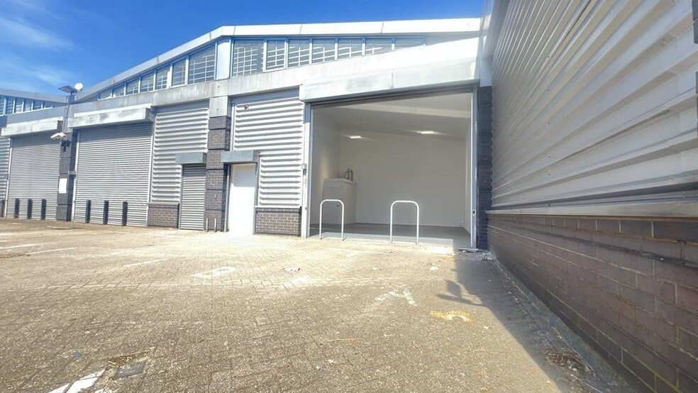 Scrubs Ln, London for lease - Building Photo - Image 1 of 20