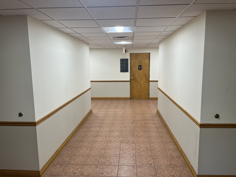 2501 Chatham Rd, Springfield, IL à louer - Photo du bâtiment - Image 2 de 13