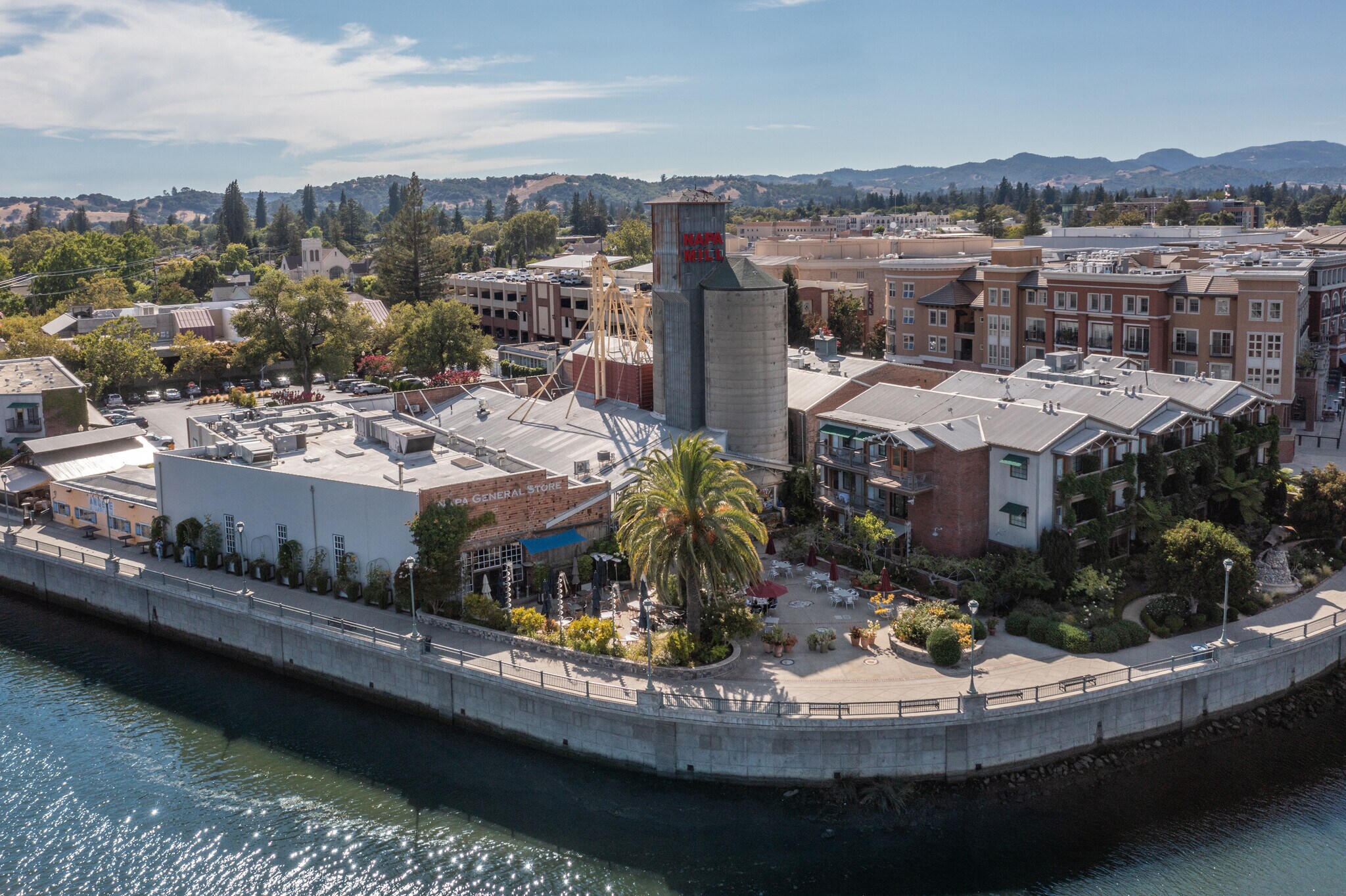 540 Main St, Napa, CA à louer Aérien- Image 1 de 18