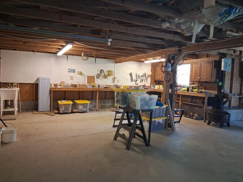 20 Rus Dr, Louisburg, NC à louer - Photo du bâtiment - Image 3 de 4