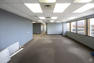 700 Dorval Dr, Oakville, ON for lease Interior Photo- Image 2 of 7