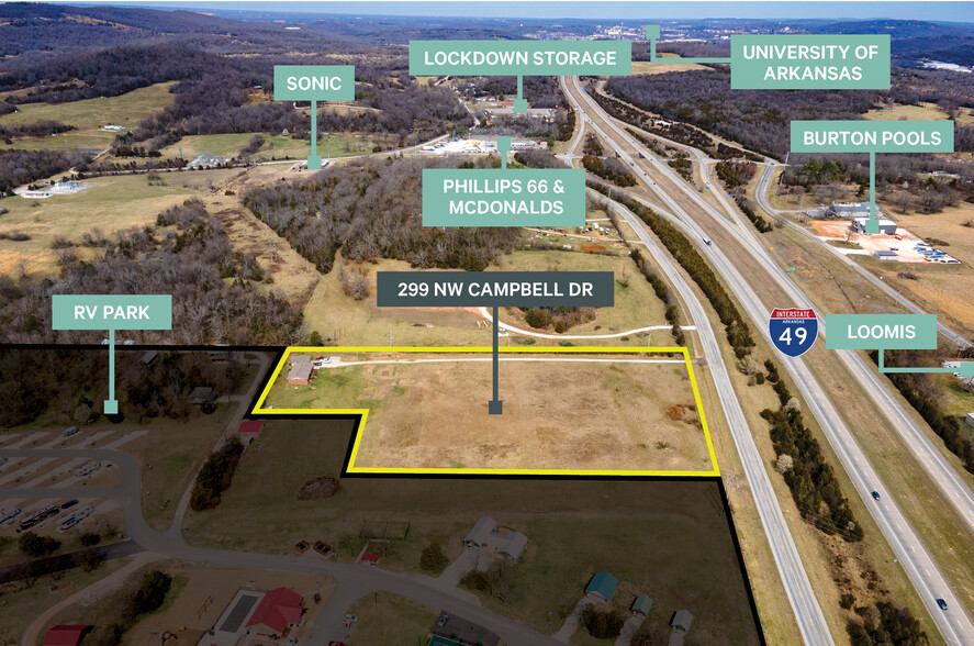 299 NW Campbell Rd, Fayetteville, AR à vendre - Photo du b timent - Image 2 de 12