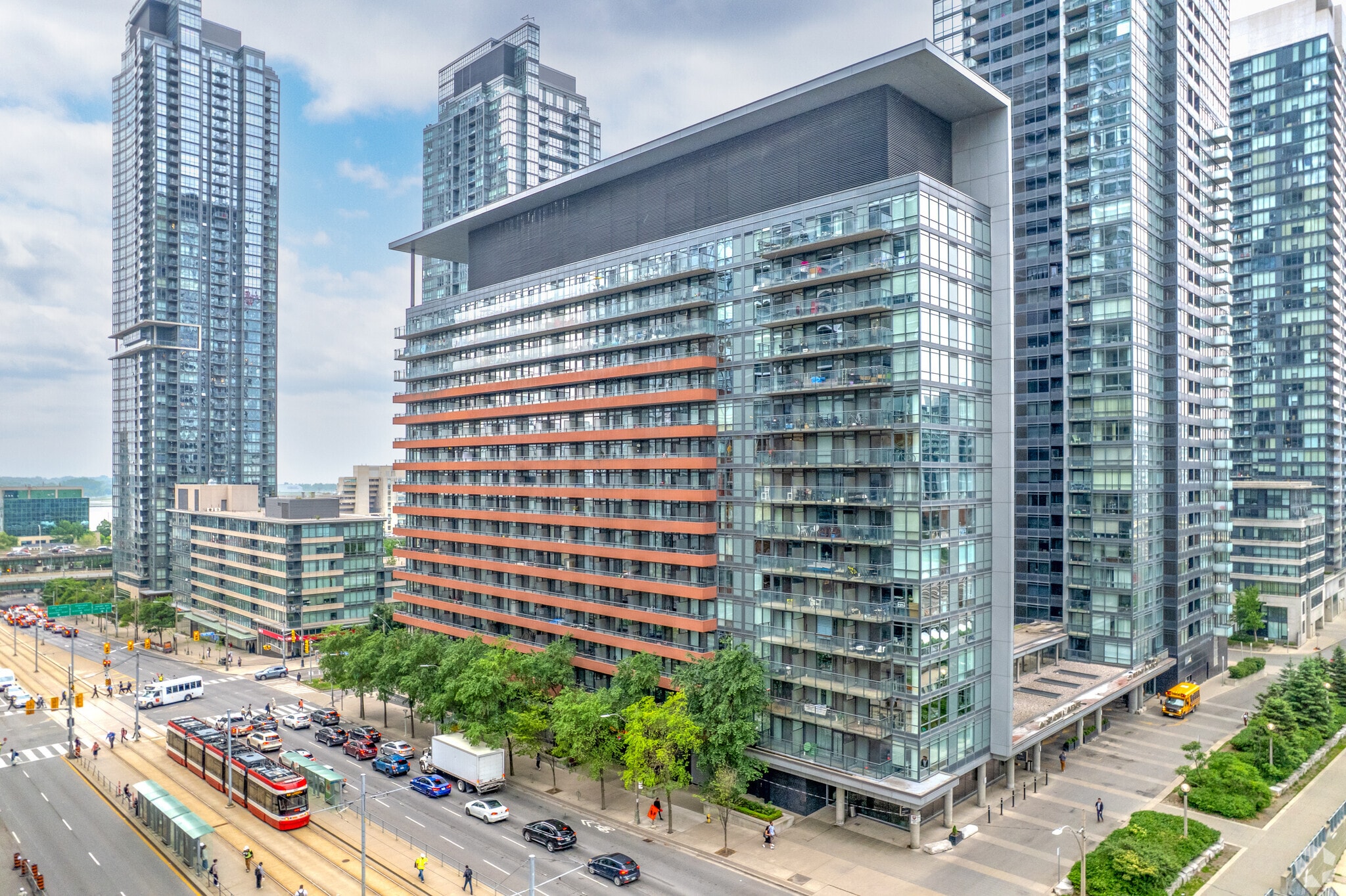 4000 Spadina Ave, Toronto, ON for lease Primary Photo- Image 1 of 4