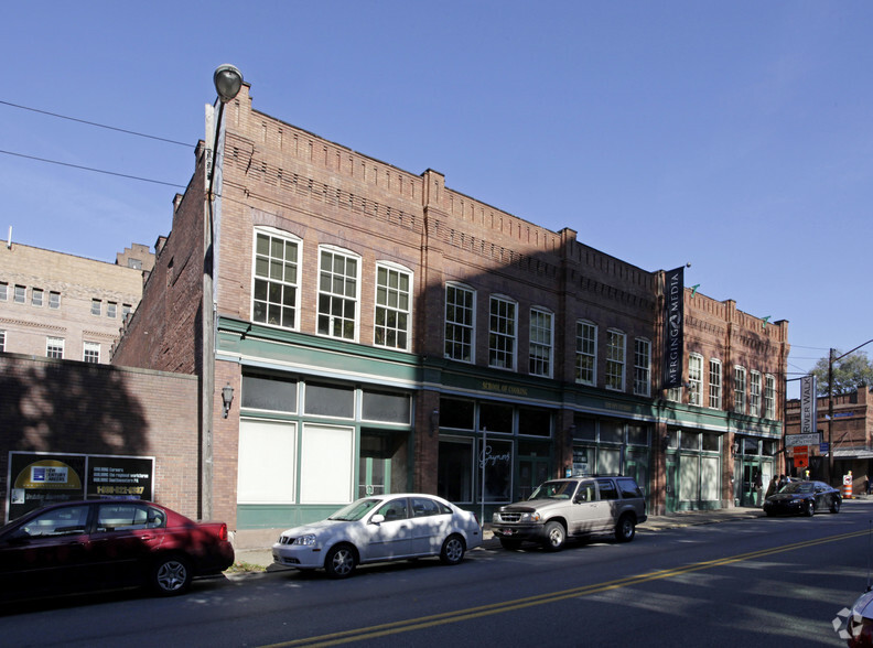 307-315 E Carson St, Pittsburgh, PA for lease - Building Photo - Image 2 of 4