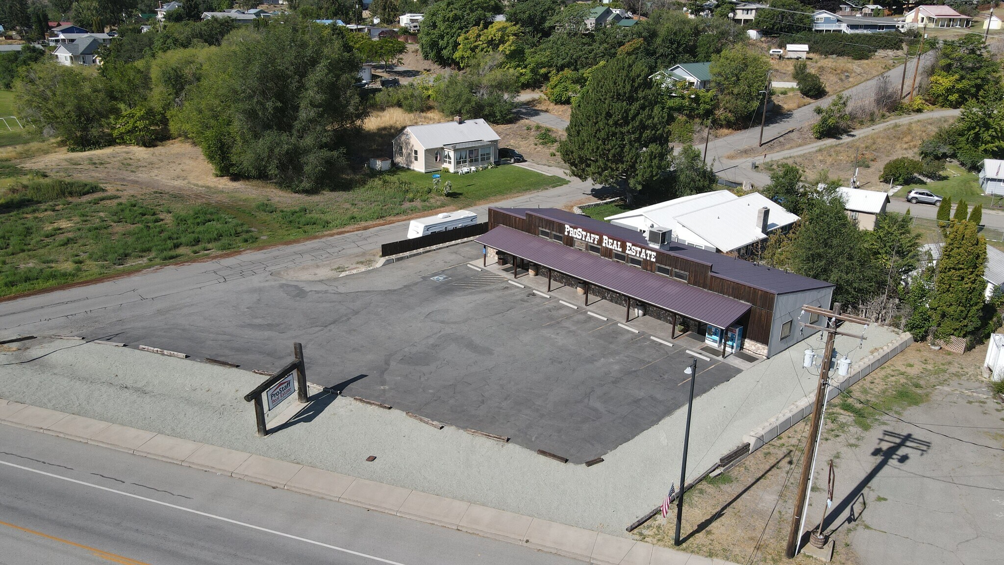 911 19th Ave, Oroville, WA for sale Building Photo- Image 1 of 1