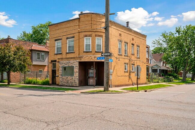 Plus de détails pour 3471 W 41st St, Cleveland, OH - Commerce de détail à louer