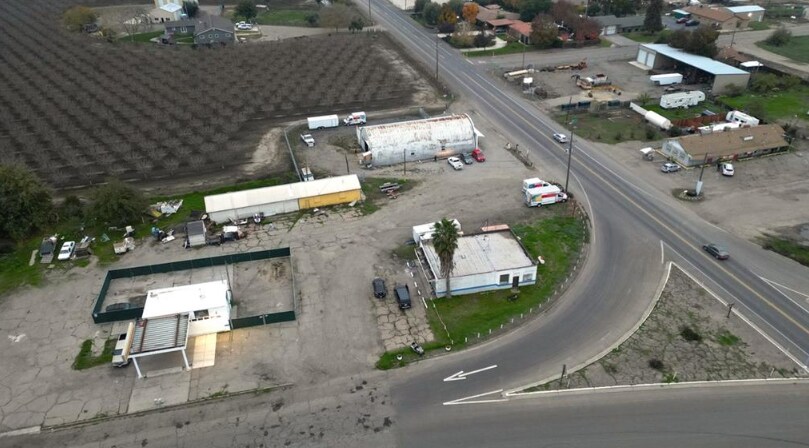 7975 Azusa Ave, Dos Palos, CA à vendre - Photo du bâtiment - Image 3 de 7