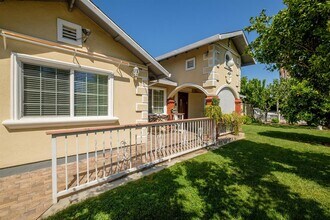 7845 Dominion Way, Elverta, CA à louer Photo du bâtiment- Image 1 de 1