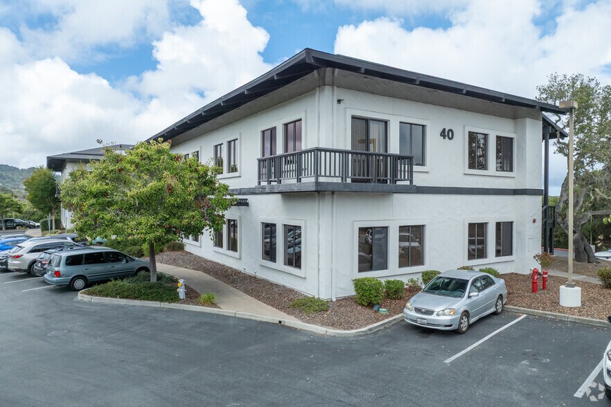 40 Ragsdale Dr, Monterey, CA à louer - Photo du bâtiment - Image 2 de 7