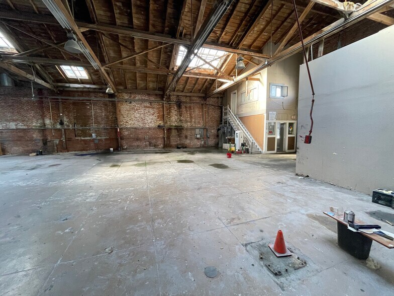 1675 Pacific Ave, San Francisco, CA à louer - Photo du bâtiment - Image 3 de 5