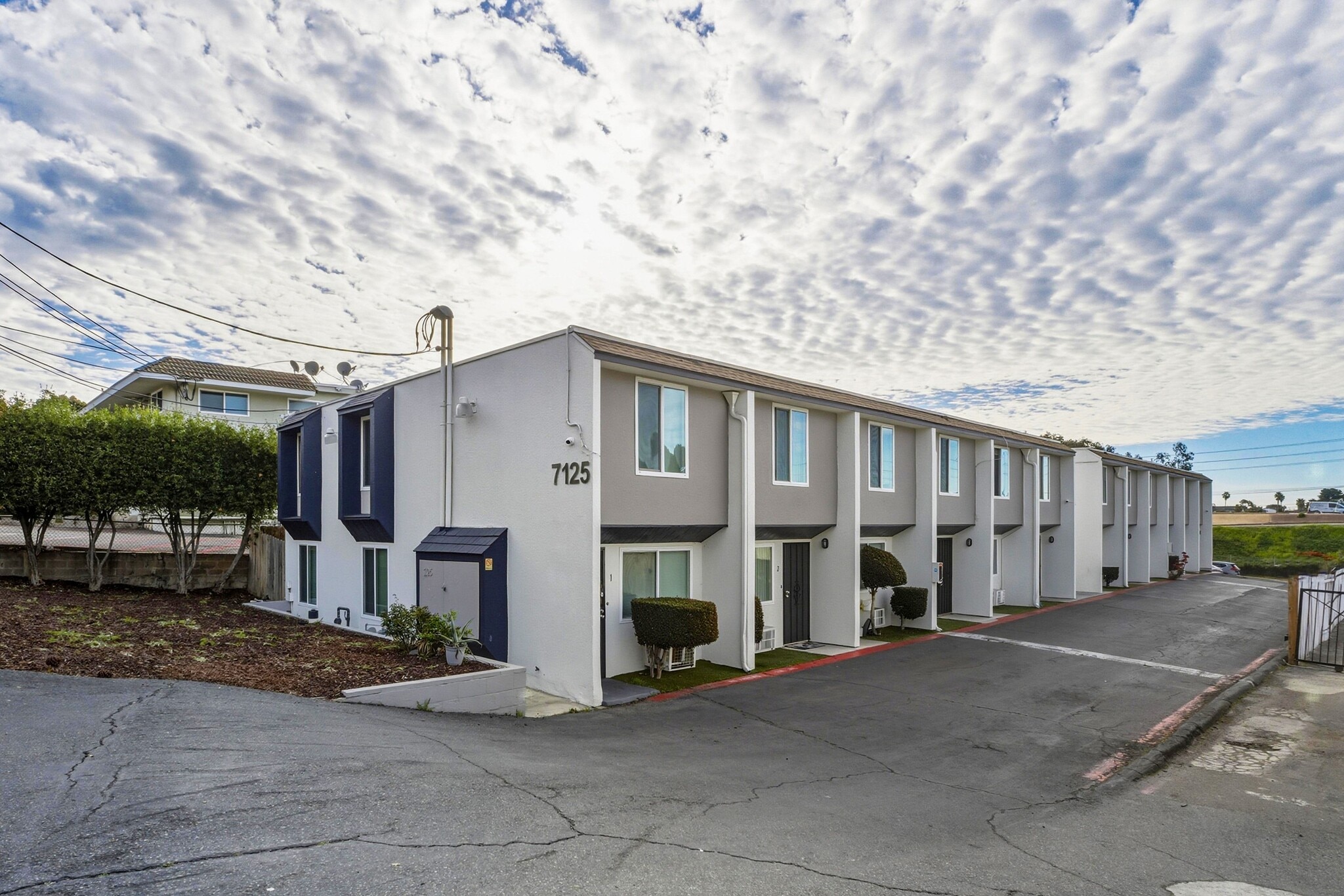 7125 Waite Dr, La Mesa, CA for sale Primary Photo- Image 1 of 25