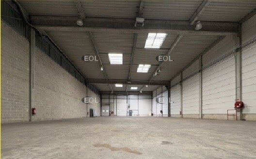 Industrial in Lieusaint for lease - Interior Photo - Image 1 of 10