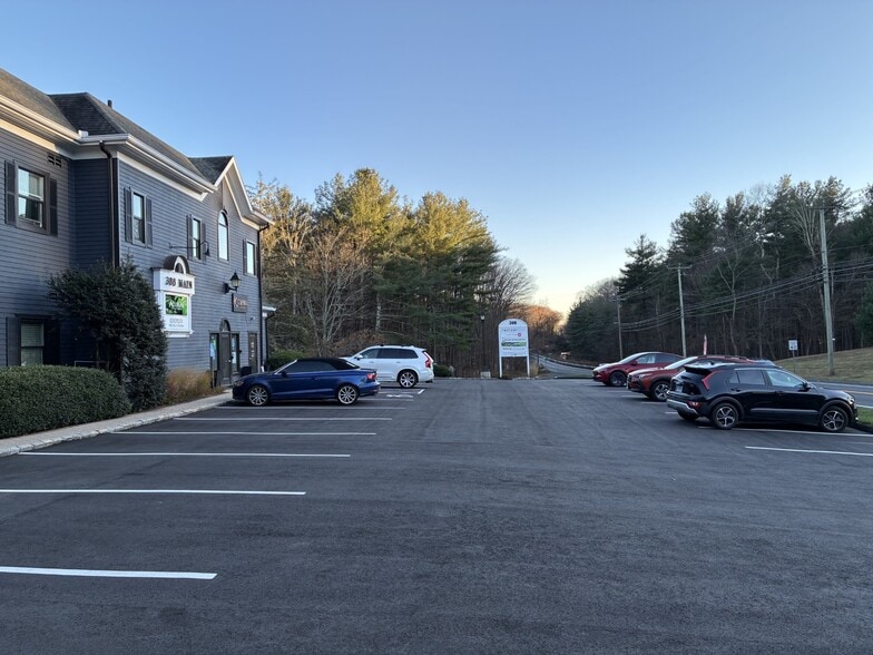 388 Main St, Monroe, CT for sale - Building Photo - Image 2 of 10