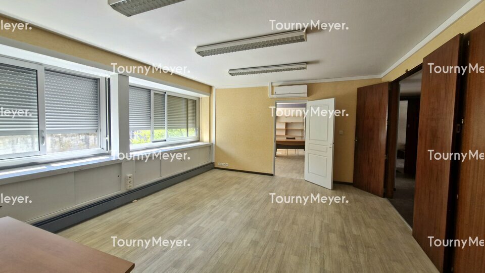 Office in Bordeaux for sale - Building Photo - Image 2 of 9