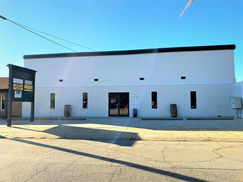 135-139 E Martin L King Jr Dr, Hinesville, GA for lease - Building Photo - Image 2 of 13