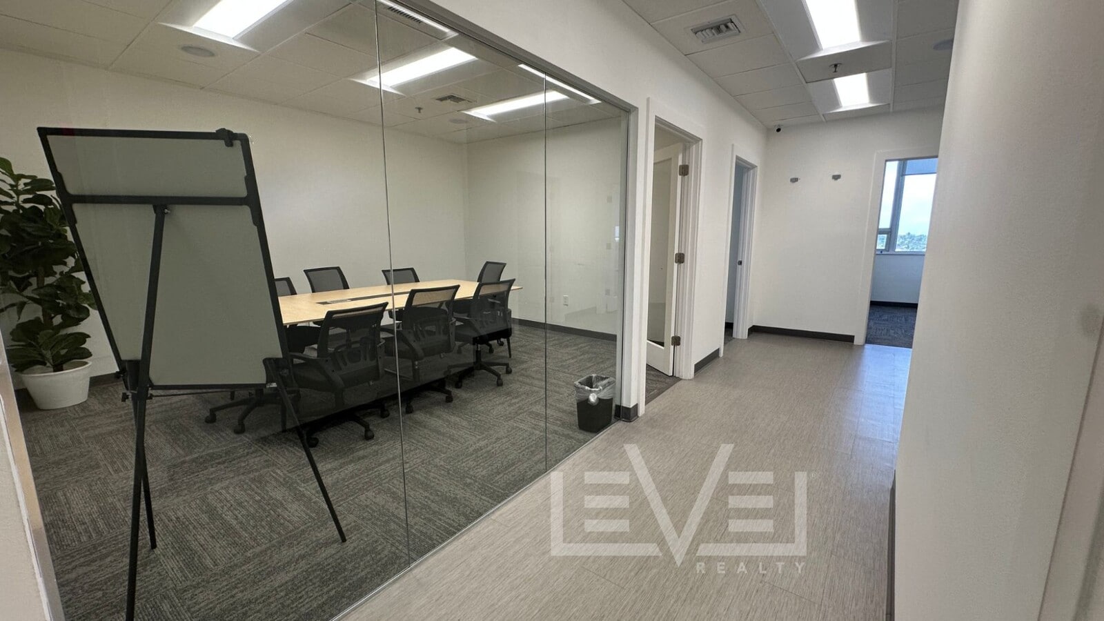 2455 E Sunrise Blvd, Fort Lauderdale, FL 33304 - Unit 500 - - Interior Photo - Image 2 of 9