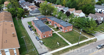 LEE MANOR TOWNHOMES - Commercial Real Estate