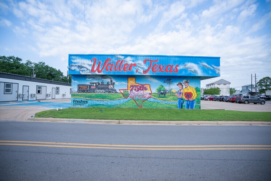 2611 Washington St, Waller, TX à louer - Photo du bâtiment - Image 3 de 7