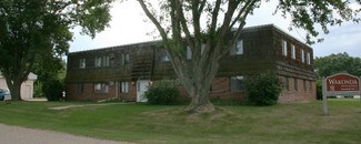 Plus de détails pour 611 1st St, Wakonda, SD - Multi-résidentiel à vendre