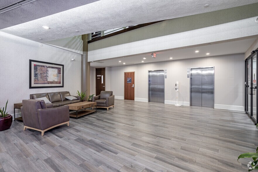 1020 Laurel Oak Rd, Voorhees, NJ à louer - Hall d’entrée - Image 3 de 6